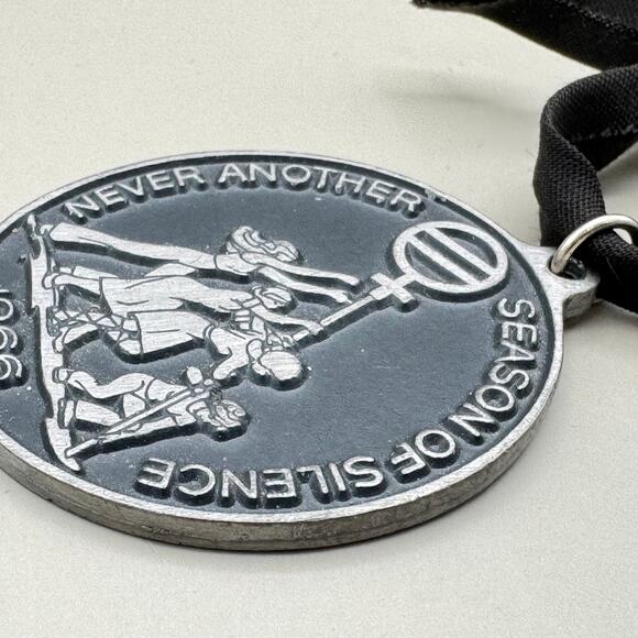 Vintage NOW Lucy H. Draper 1966 Failure is Impossible/Never Silence Medallion - Picture 7 of 8